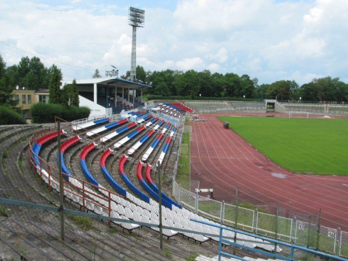 http://www.gornik.zabrze.net.pl/stadion/foto/1.jpg